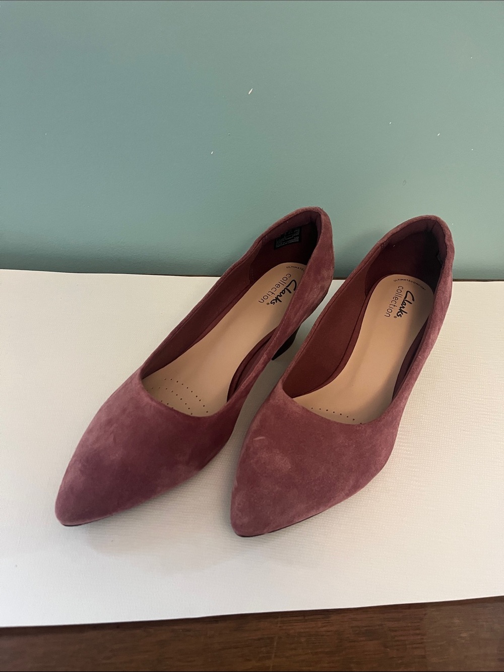 Clarks Mauve Suede Pumps sz 10